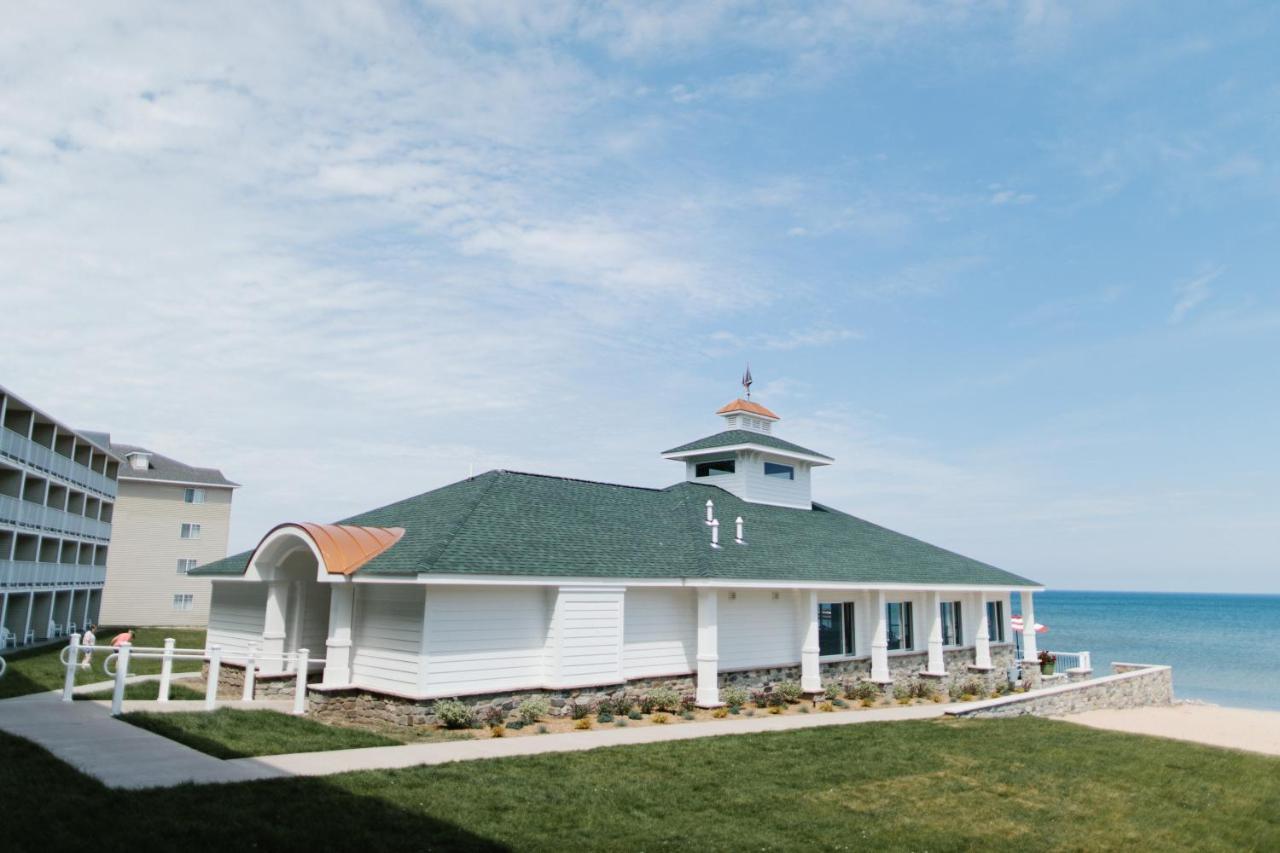 Breakers Resort - Lakeside St. Ignace Exterior foto